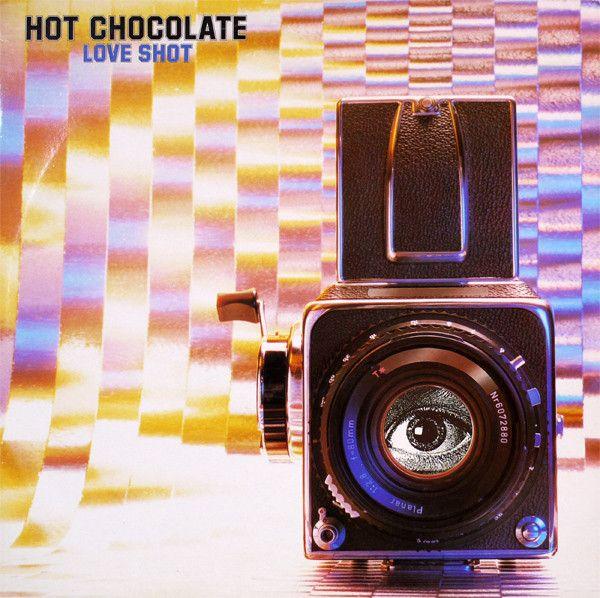 Capa do Álbum "Love Shot", de Hot Chocolate