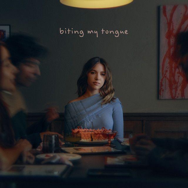 Capa do Álbum "biting my tongue ", de kenzie