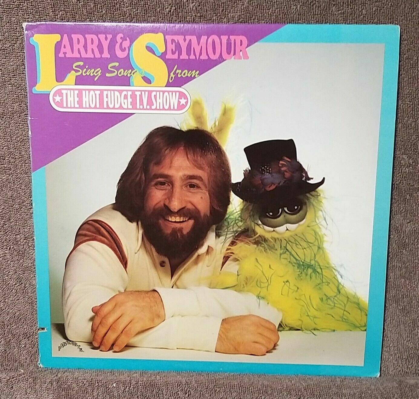 Portada de Álbum "Larry & Seymour Sing Songs From The Hot Fudge T.V. Show", de Larry Santos