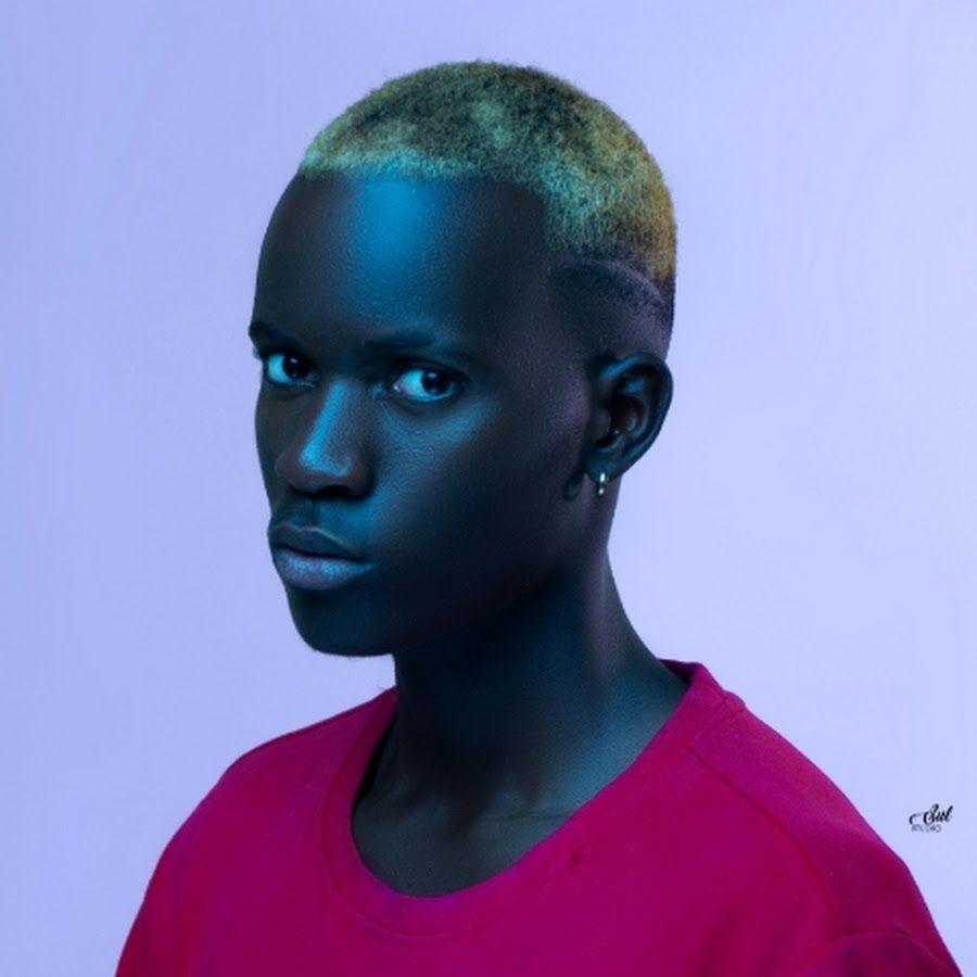 Portada de Álbum "Melodramático ", de August Zeny