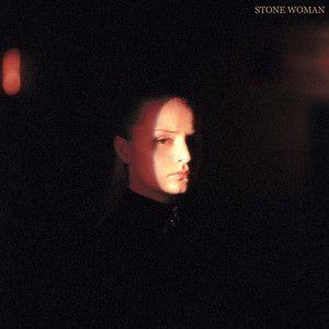 Portada de Sencillo/EP "Stone Woman ", de Charlotte Day Wilson