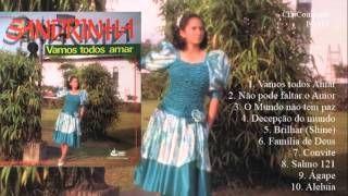 Capa do álbum "Vamos Todos Amar", de Sandrinha