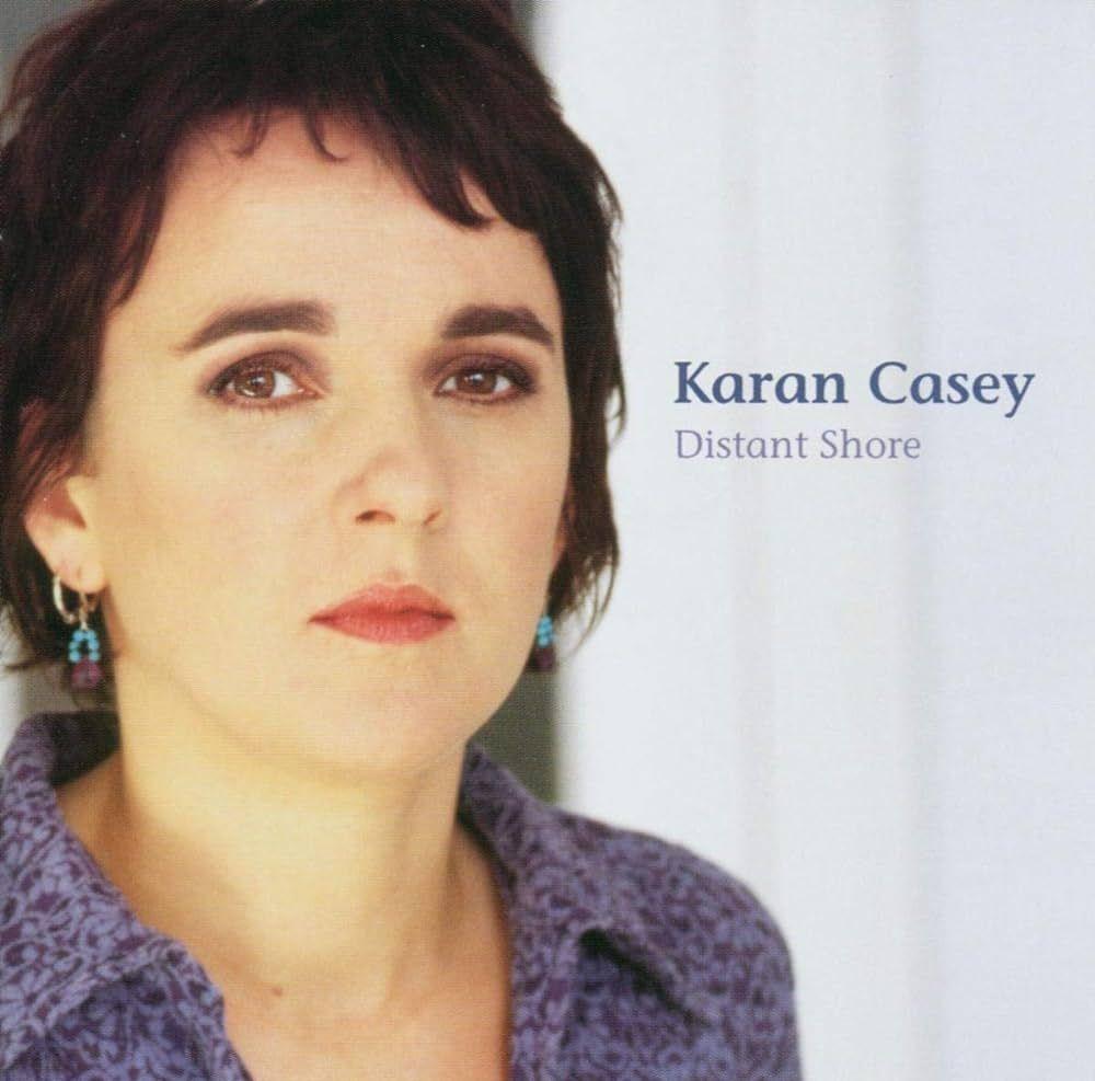 Portada de Álbum "Distant Shore", de Karan Casey