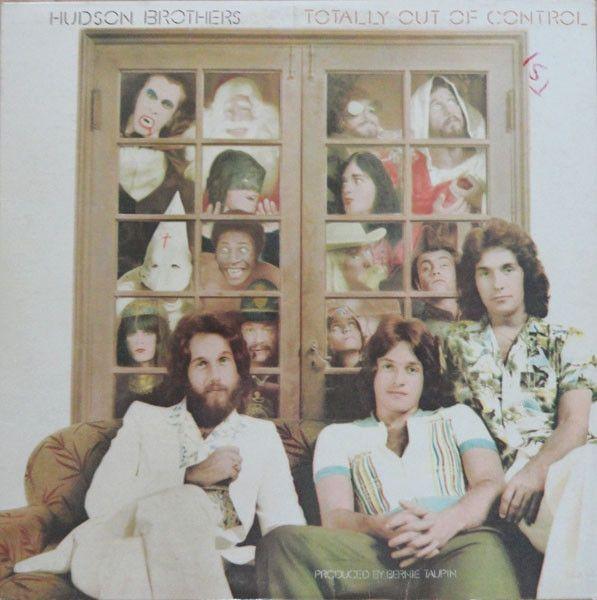Portada de Álbum "Totally Out Of Control", de Hudson Brothers