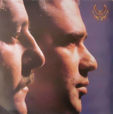 Portada del álbum "Vol.2", de Felipe e Falcão