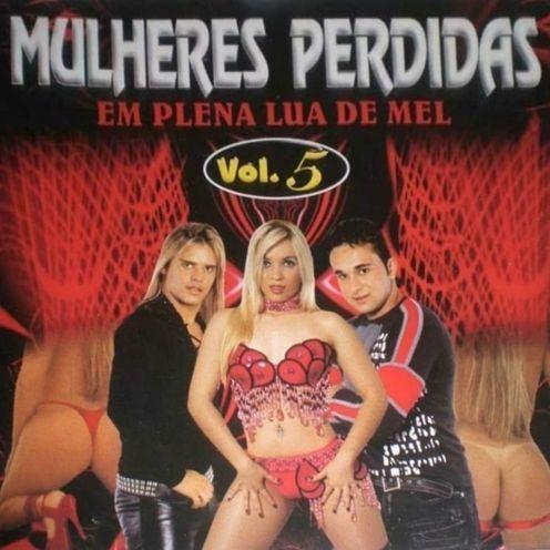 Portada de Álbum "Vol. 5 (Em Plena Lua de Mel)", de Mulheres Perdidas