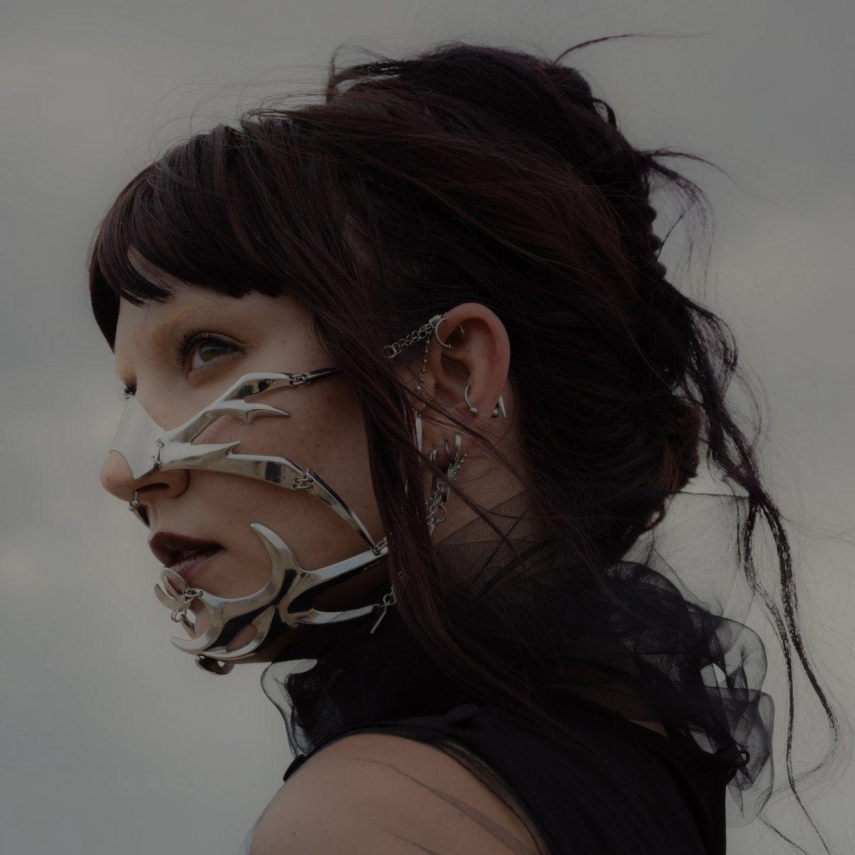 Portada de Álbum "And You Who Drowned in the Grief of a Golden Thing", de King Mala