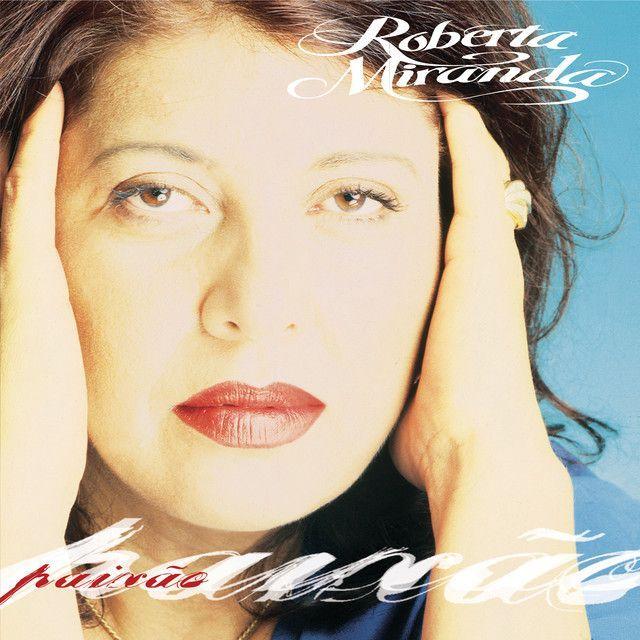 Album cover of "Paixão" by Roberta Miranda
