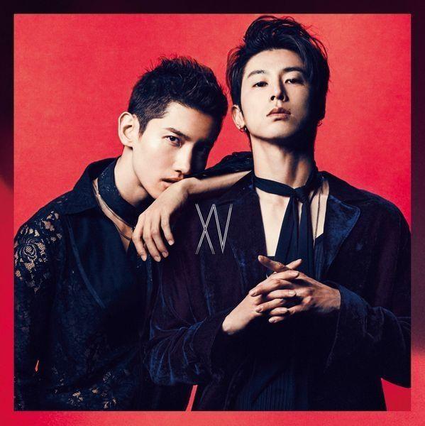Album cover of "XV" by Tohoshinki