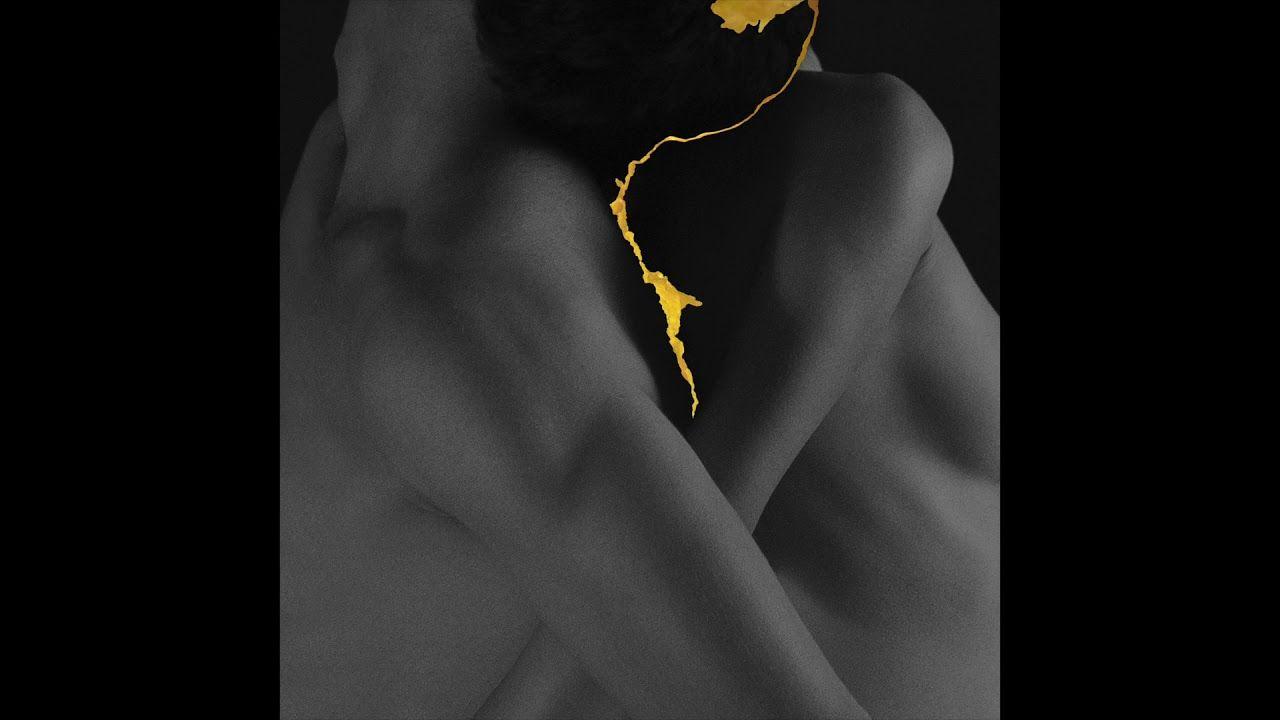 Portada de Sencillo/EP "Two Hearts", de Zola Blood