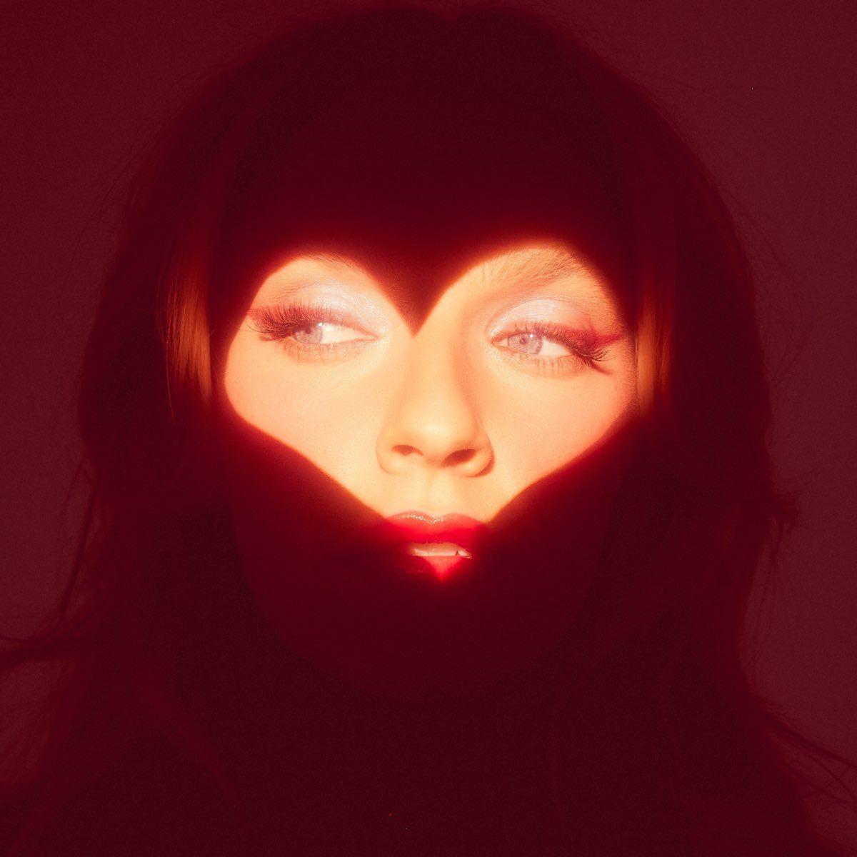 Portada de Álbum "Queen of Hearts", de Zolita