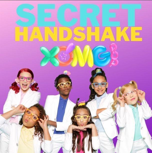 Portada de Sencillo/EP "Secret Handshake", de XOMG POP!