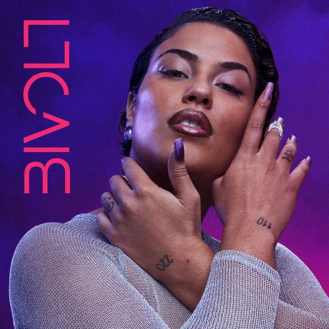 Capa do Álbum "Bivolt", de Bivolt