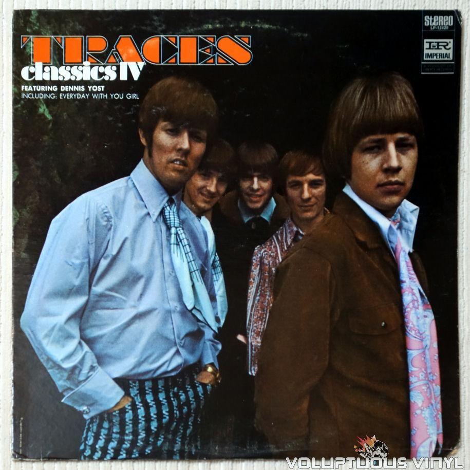 Portada de Álbum "Traces", de Dennis Yost And The Classics Four