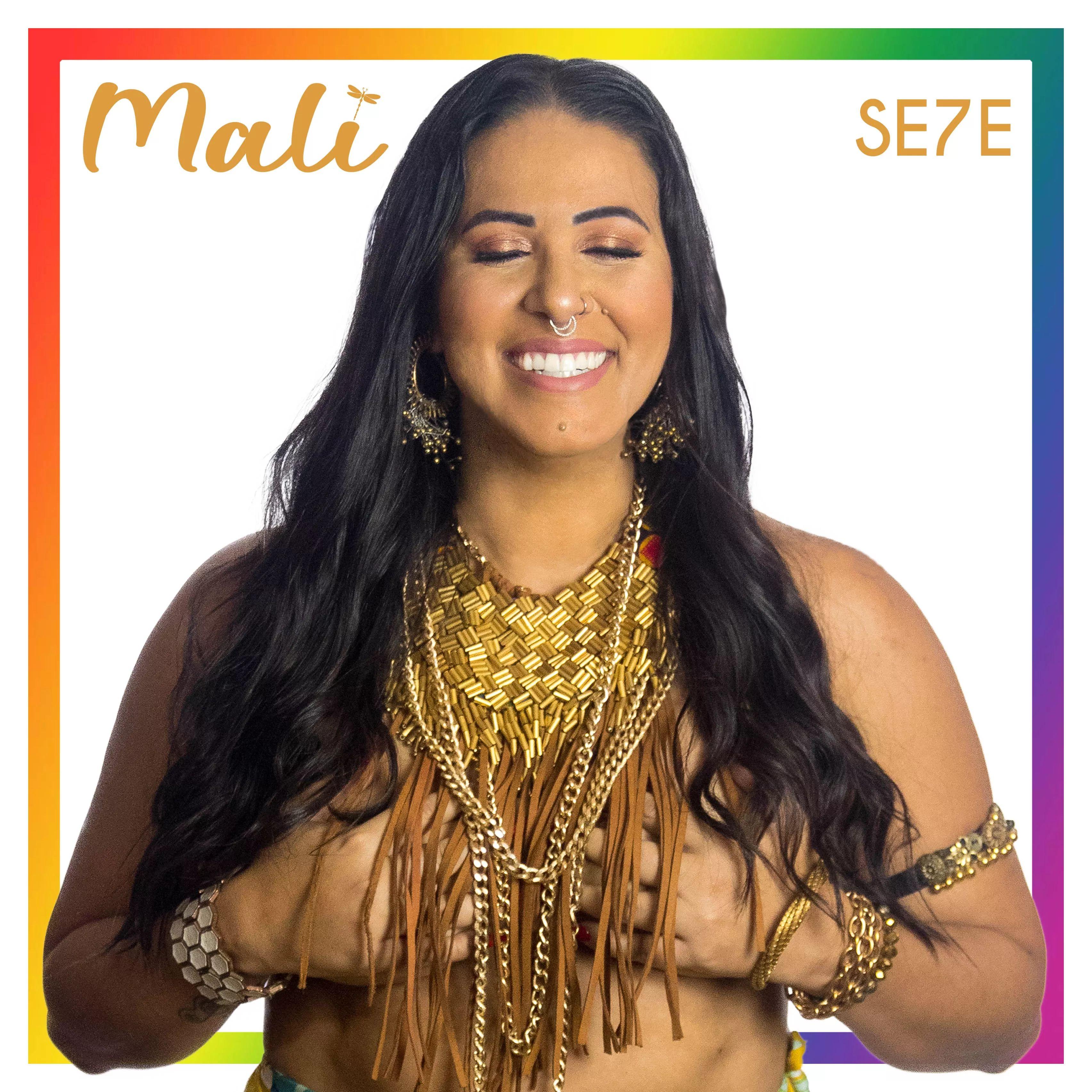 Portada de Álbum "SE7E", de Malí