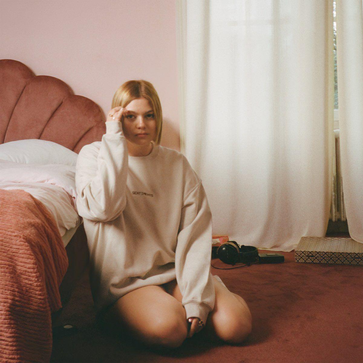 Portada de Álbum "Sentiments", de Louane (FR)