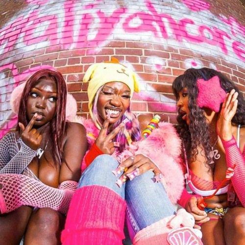 Portada de Sencillo/EP "IT GIRL", de Aliyah's Interlude