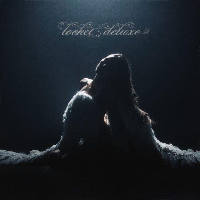 Capa do álbum "locket deluxe", de Madison Beer