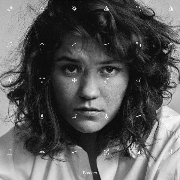 Portada de Álbum "Borders", de Fay Wildhagen