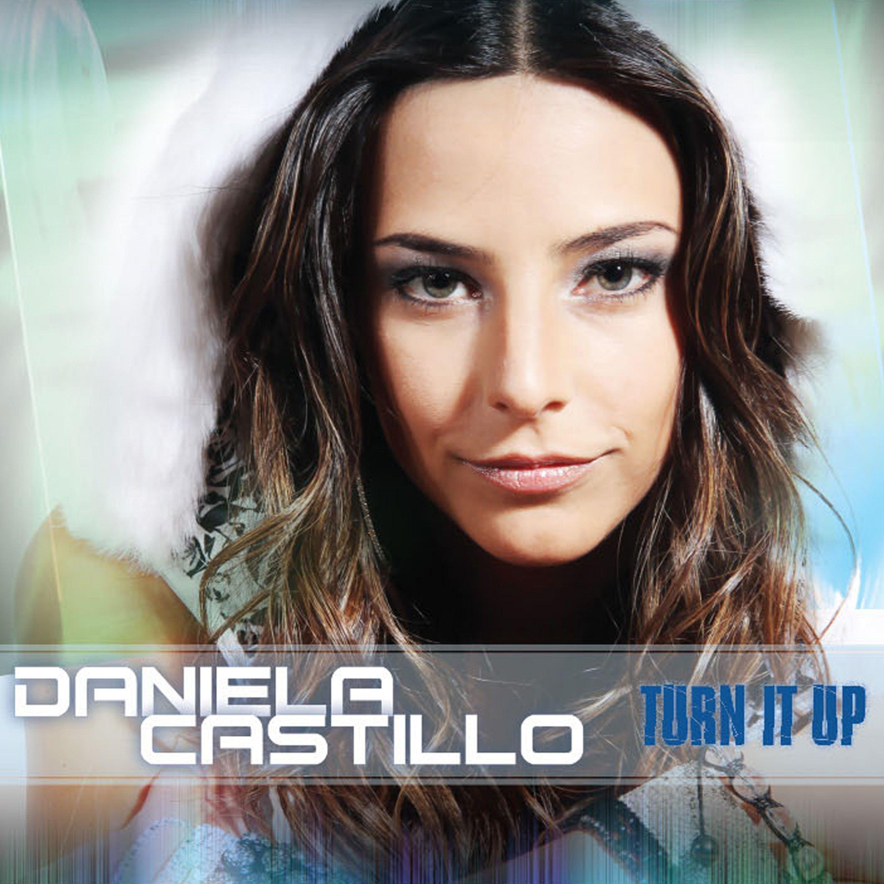 Capa do Álbum "Turn It Up", de Daniela Castillo
