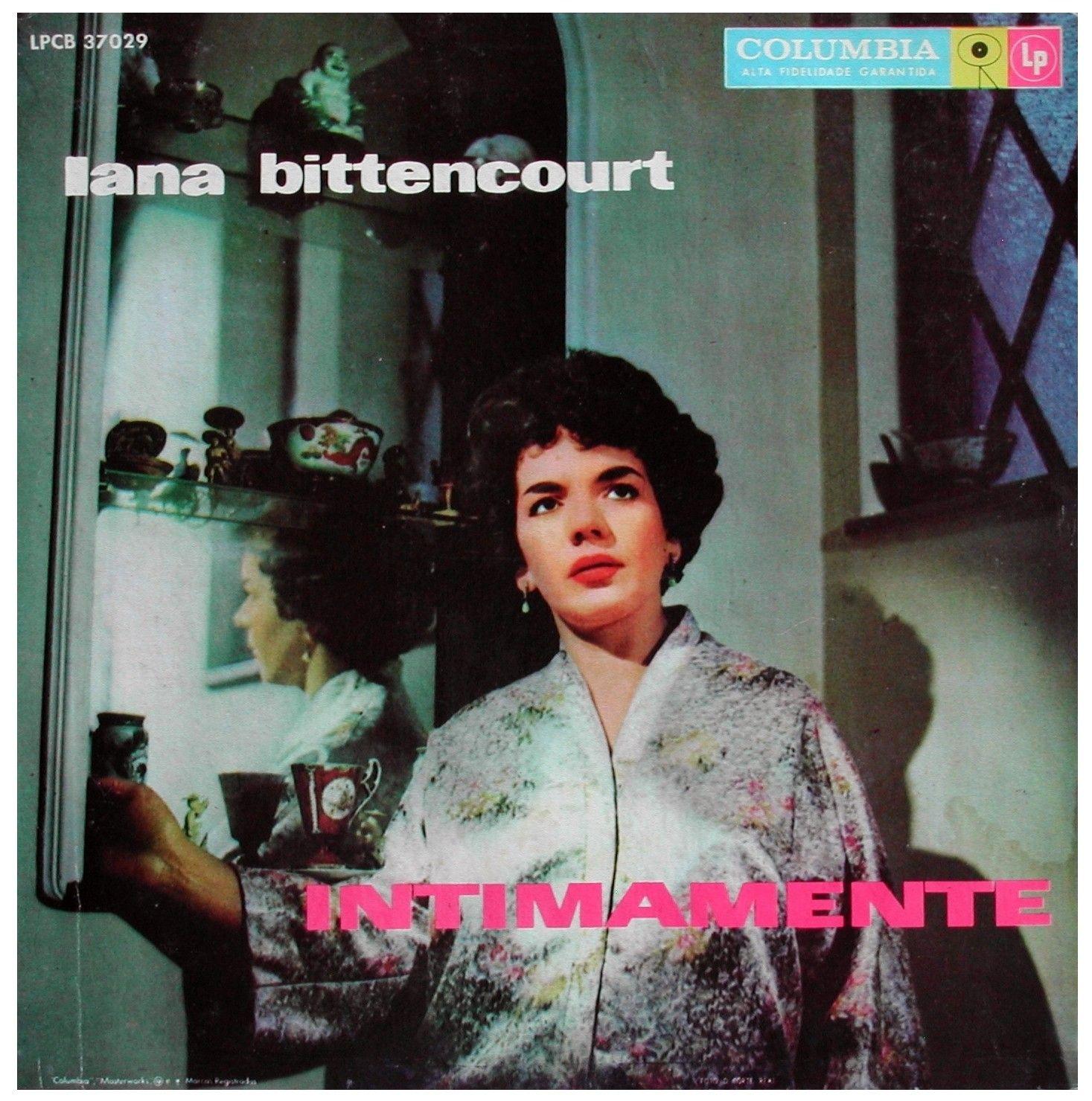 Portada de Álbum "Intimamente", de Lana Bittencourt