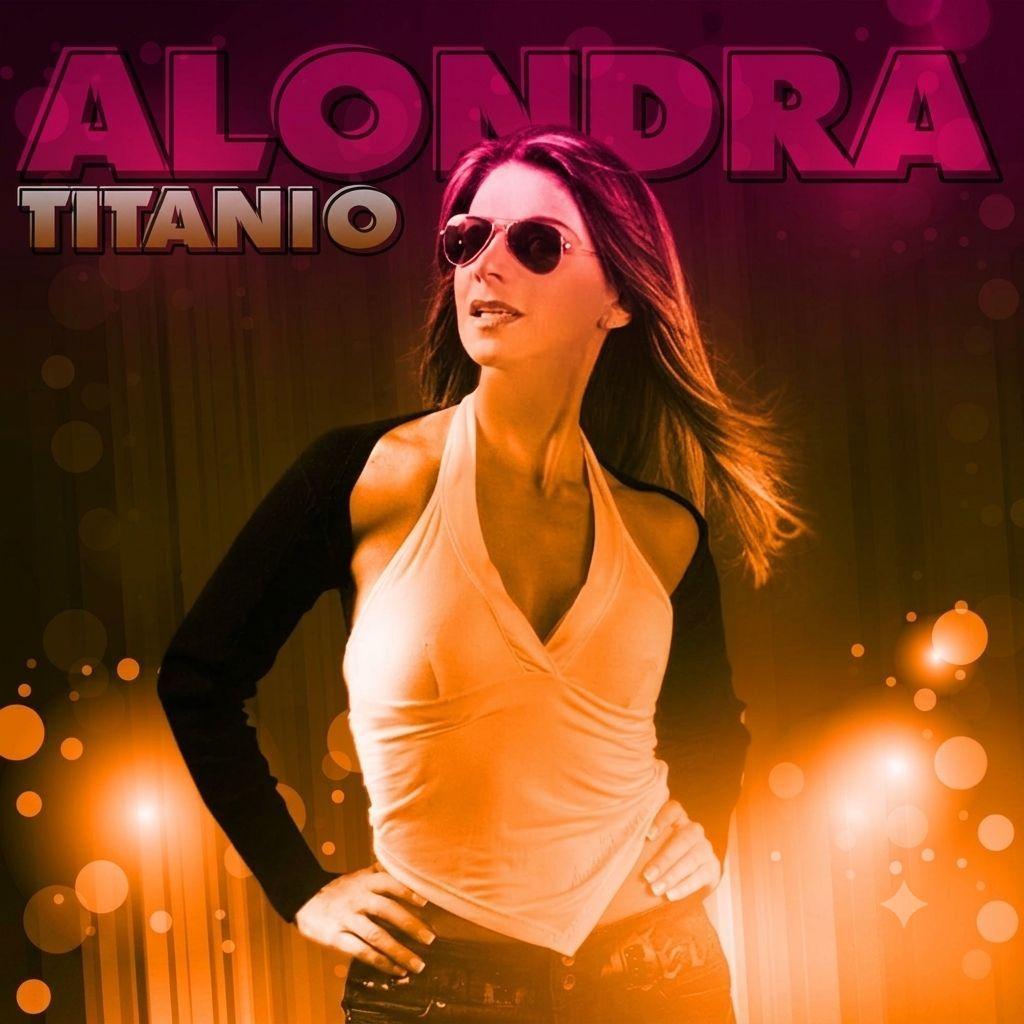Portada del álbum "Titanio", de Alondra