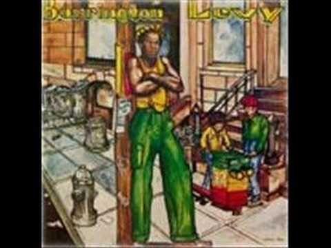 Capa do álbum "Poorman Style", de Barrington Levy
