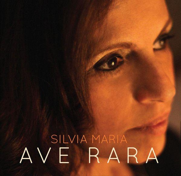 Portada de Álbum "Ave Rara", de Silvia Maria