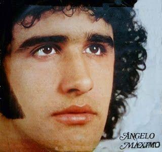 Capa do álbum "Domingo Feliz", de Ângelo Máximo