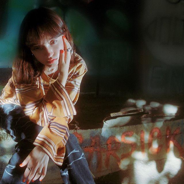 Portada de Sencillo/EP "Carsick", de Chrissy