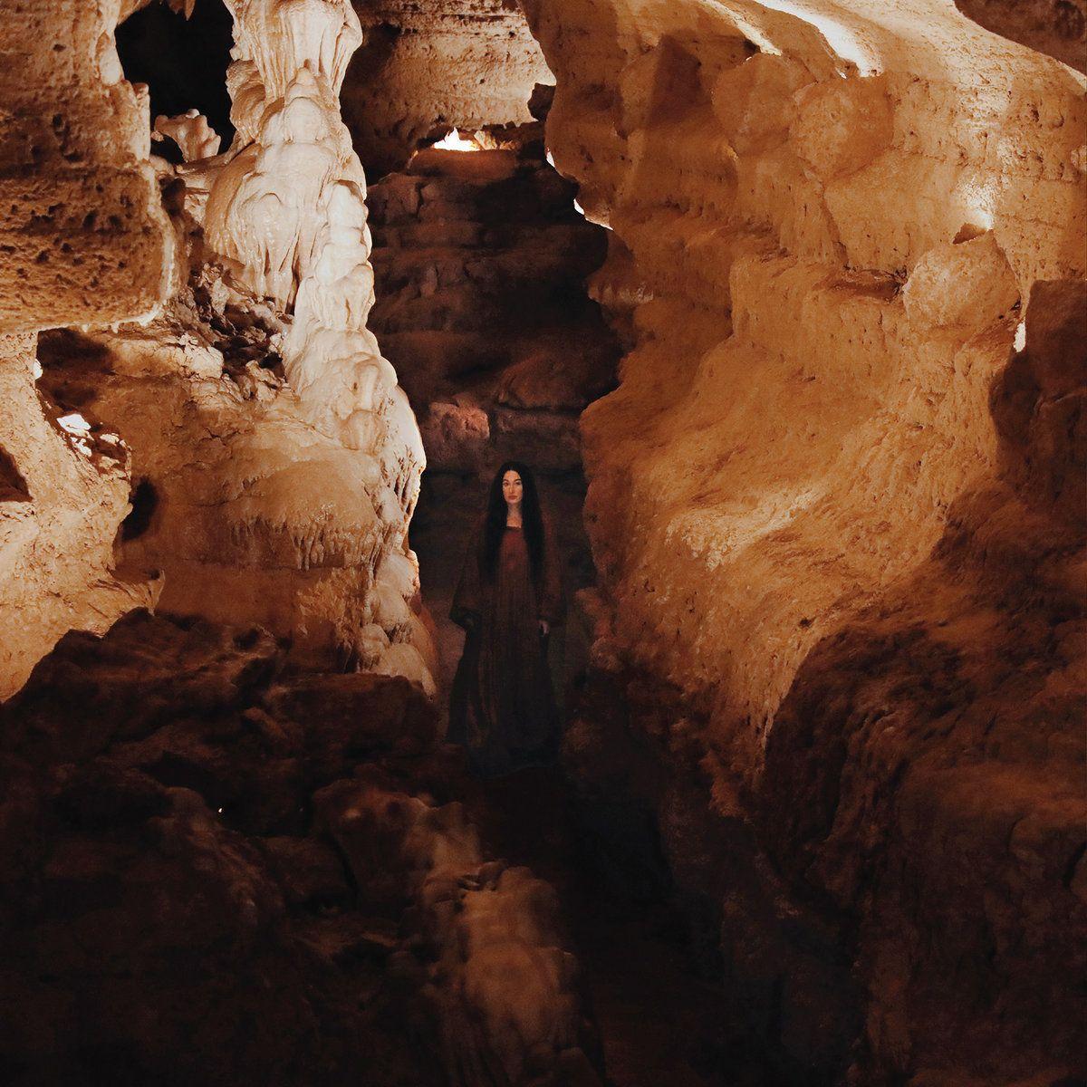 Portada de Álbum "Arkhon", de Zola Jesus