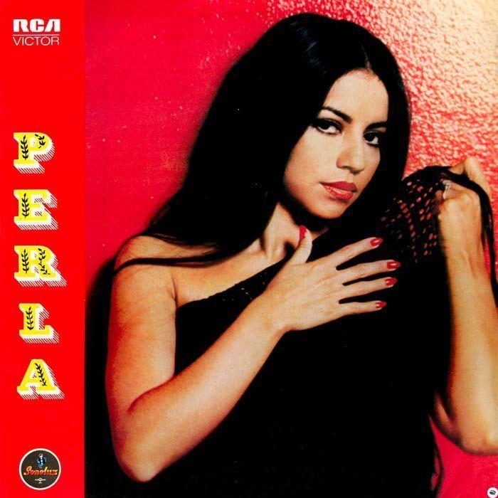 Album cover of "Perla (versión en español)" by Perla
