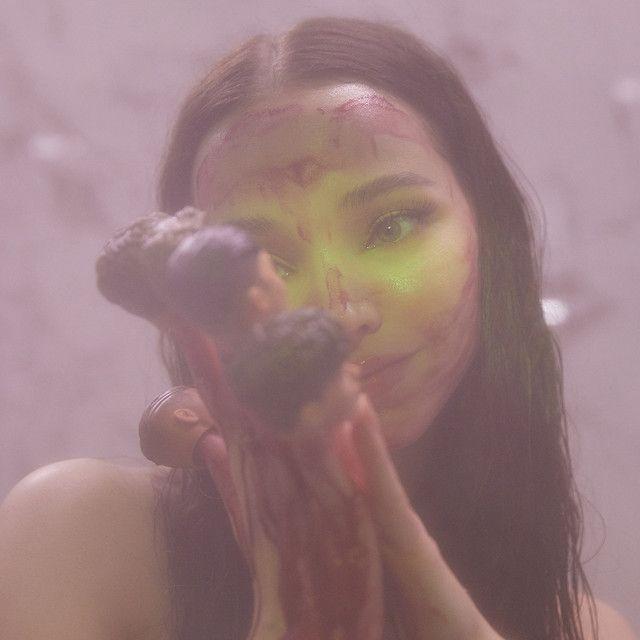 Capa do Single/EP "Breakfast", de Dove Cameron