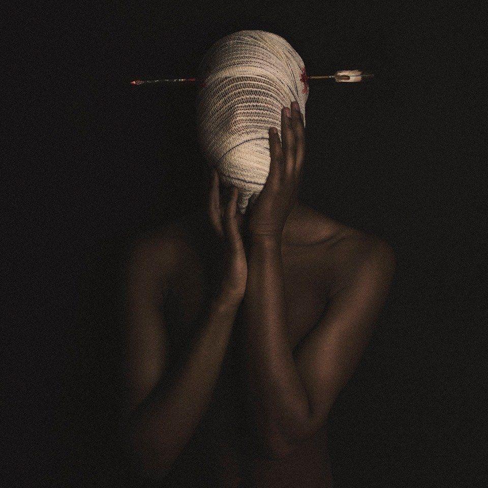 Capa do Álbum "Entreguerras", de Desatino