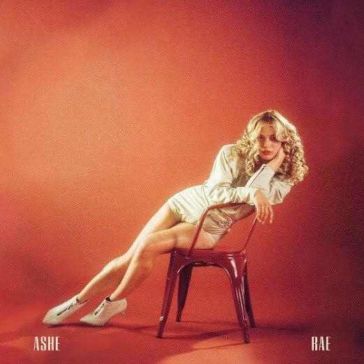 Capa do álbum "Rae", de Ashe