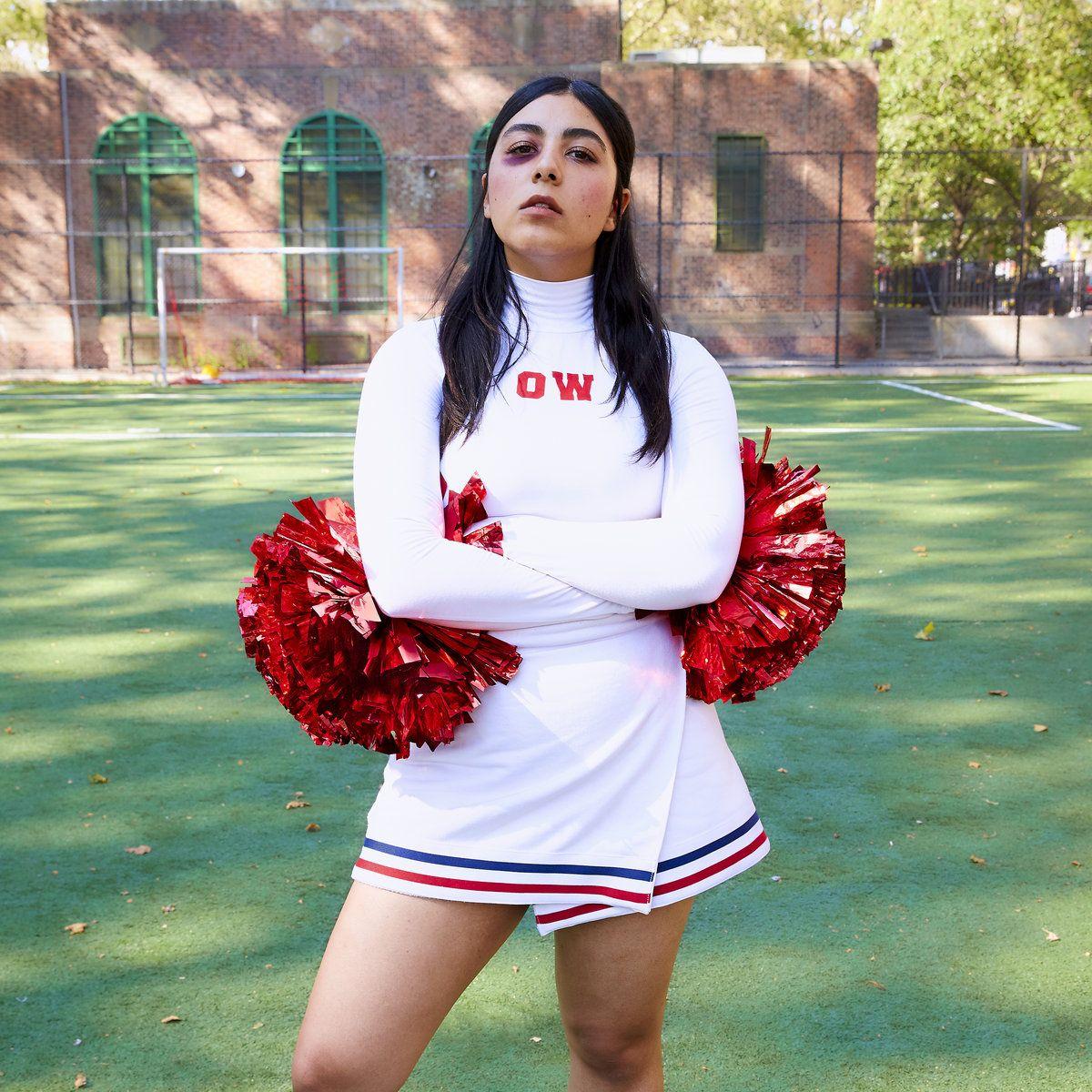 Portada de Álbum "Ow", de Pom Pom Squad