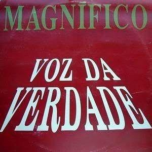 Portada del álbum "Magnífico", de Voz da Verdade