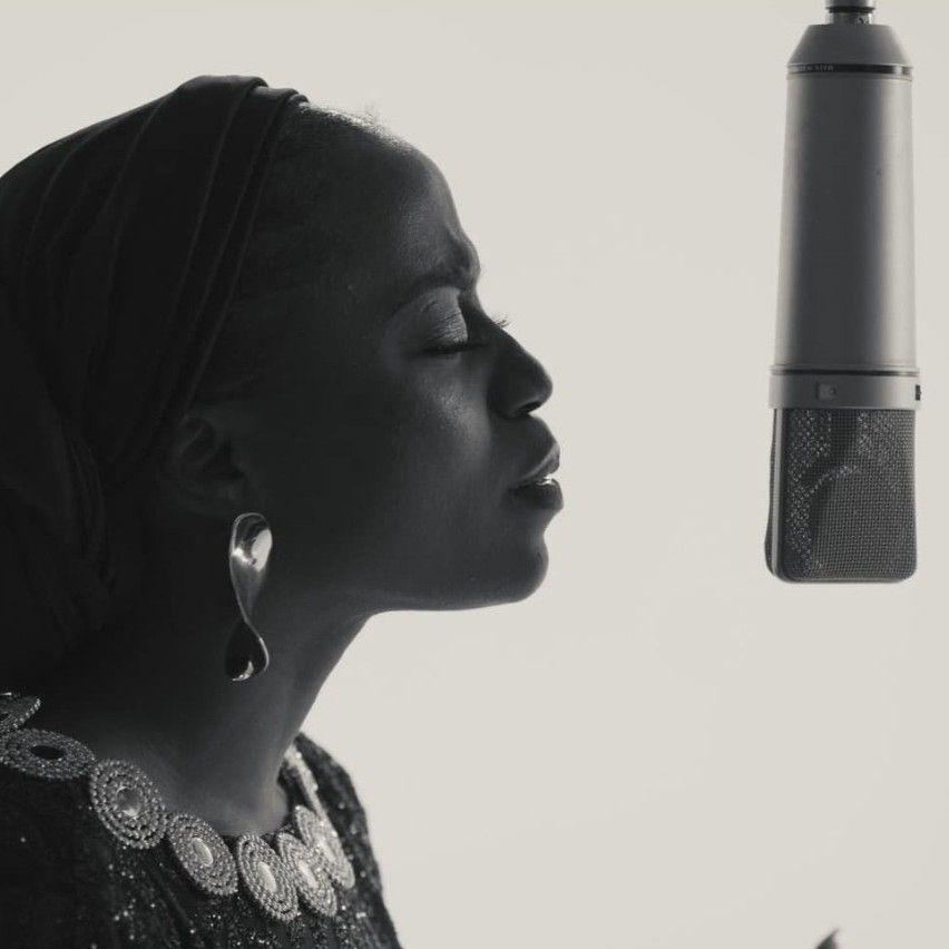 Portada de Sencillo/EP "Resumo de Tudo", de Nair Nany