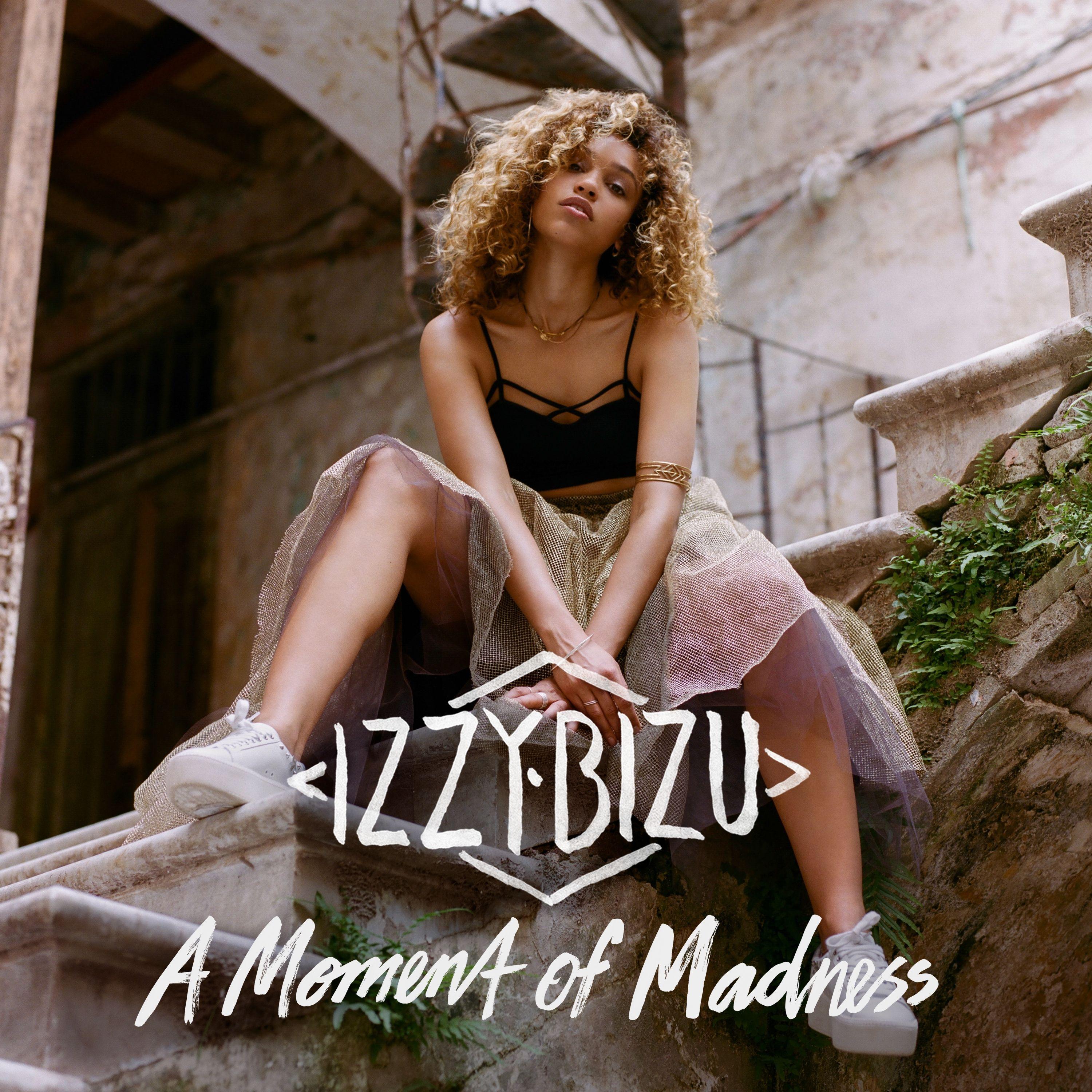 Portada de Álbum "A Moment of Madness (Deluxe)", de Izzy Bizu