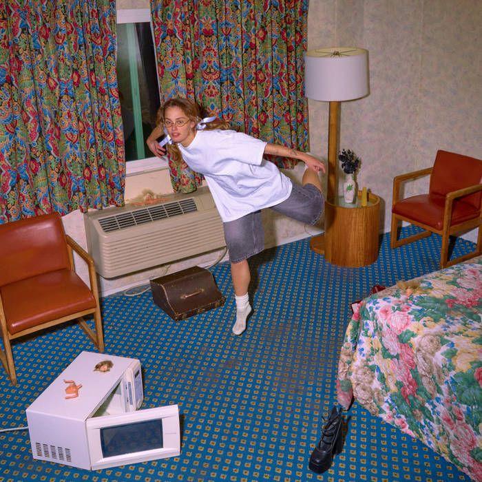 Capa do álbum "SURFACE TENSION", de Dev Lemons