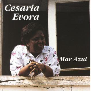 Album cover of "Mar Azul" by Cesária Évora