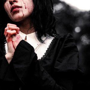 Capa do Single/EP "Burn Me With A Bible ", de VIOLENT VIRA