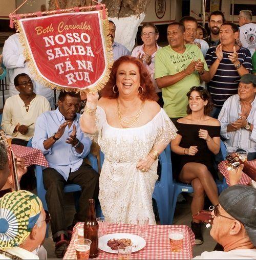 Portada de Álbum "Nosso Samba Tá Na Rua", de Beth Carvalho