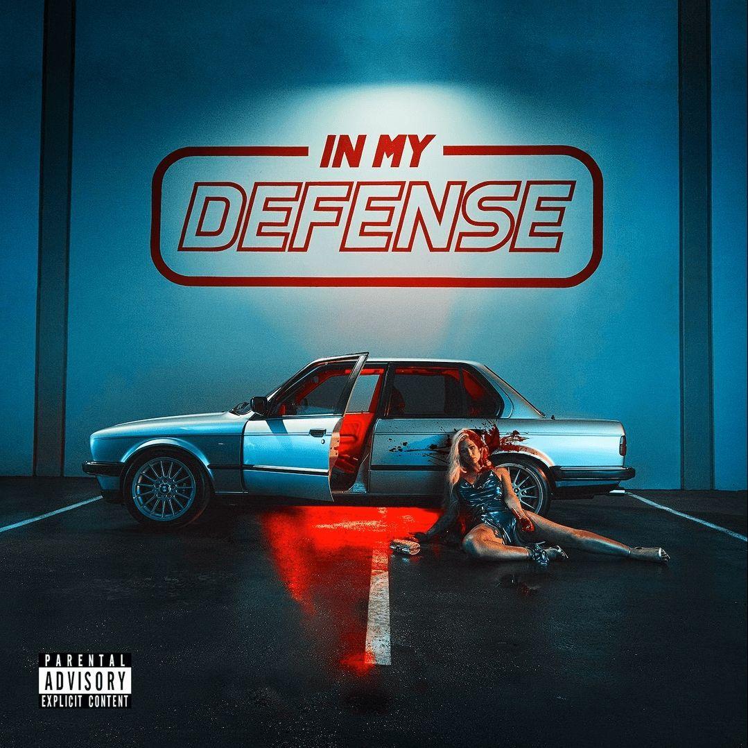 Capa do Álbum "In My Defense", de Iggy Azalea