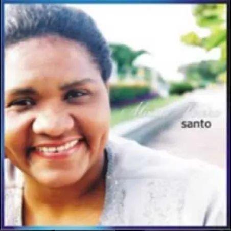 Portada de Álbum "Santo", de Miriam Pereira