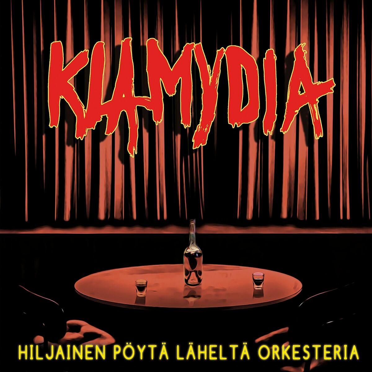 Portada de Álbum "Hiljainen Pöytä Läheltä Orkesteria", de Klamydia