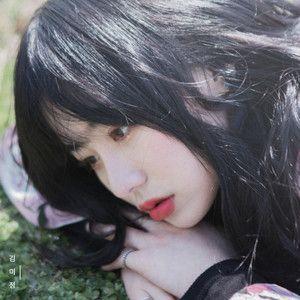 Portada de Sencillo/EP "Looks different but its same", de Kim Mi Jeong