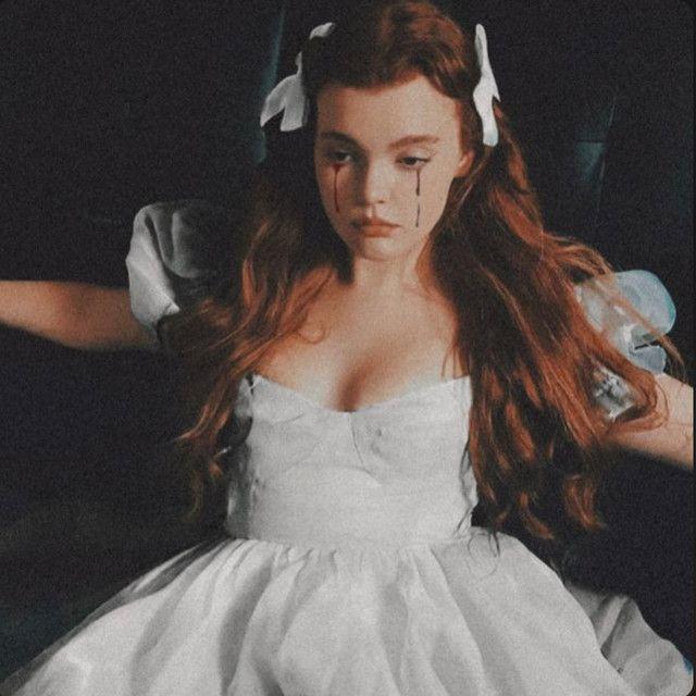 Portada de Sencillo/EP "Exœdus", de Saint Avangeline