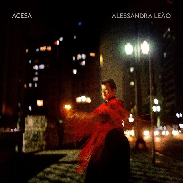 Portada de Álbum "Acesa", de Alessandra Leão