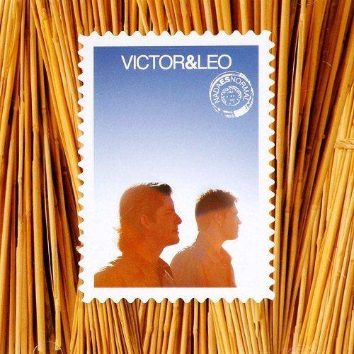 Capa do Álbum "Nada Es Normal", de Victor & Leo